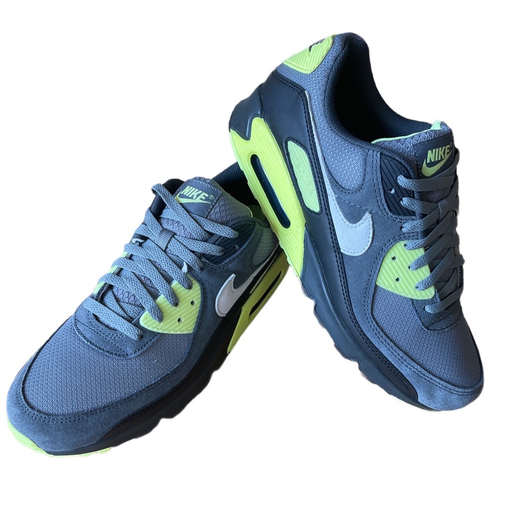 Nike AIR MAX 90 Men's size 11 NWB *NEW*